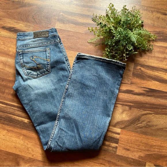 Y2K Silver Jeans size 27 Women's Boot Cut in Distressed Blue - Picture 7 of 8